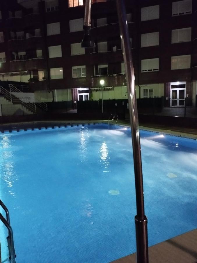 Castro Urdiales Precioso Con Piscina Exterior foto