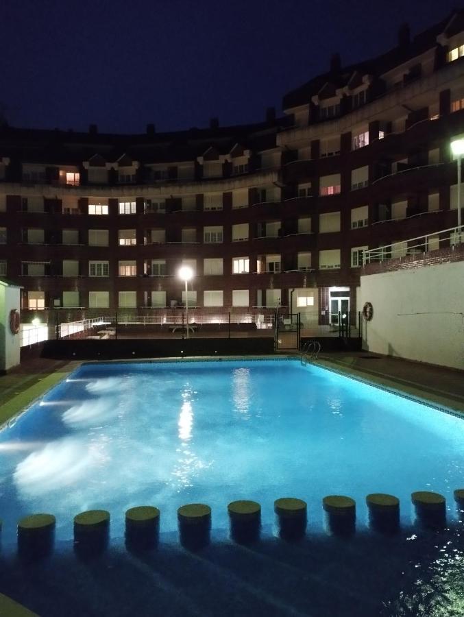 Castro Urdiales Precioso Con Piscina Exterior foto